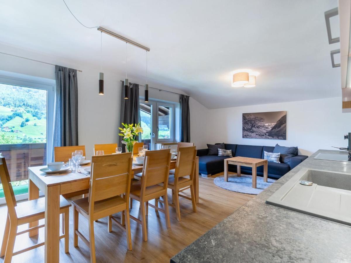 Beautiful Apartment In Salzburg With Balcony * Bramberg am Wildkogel