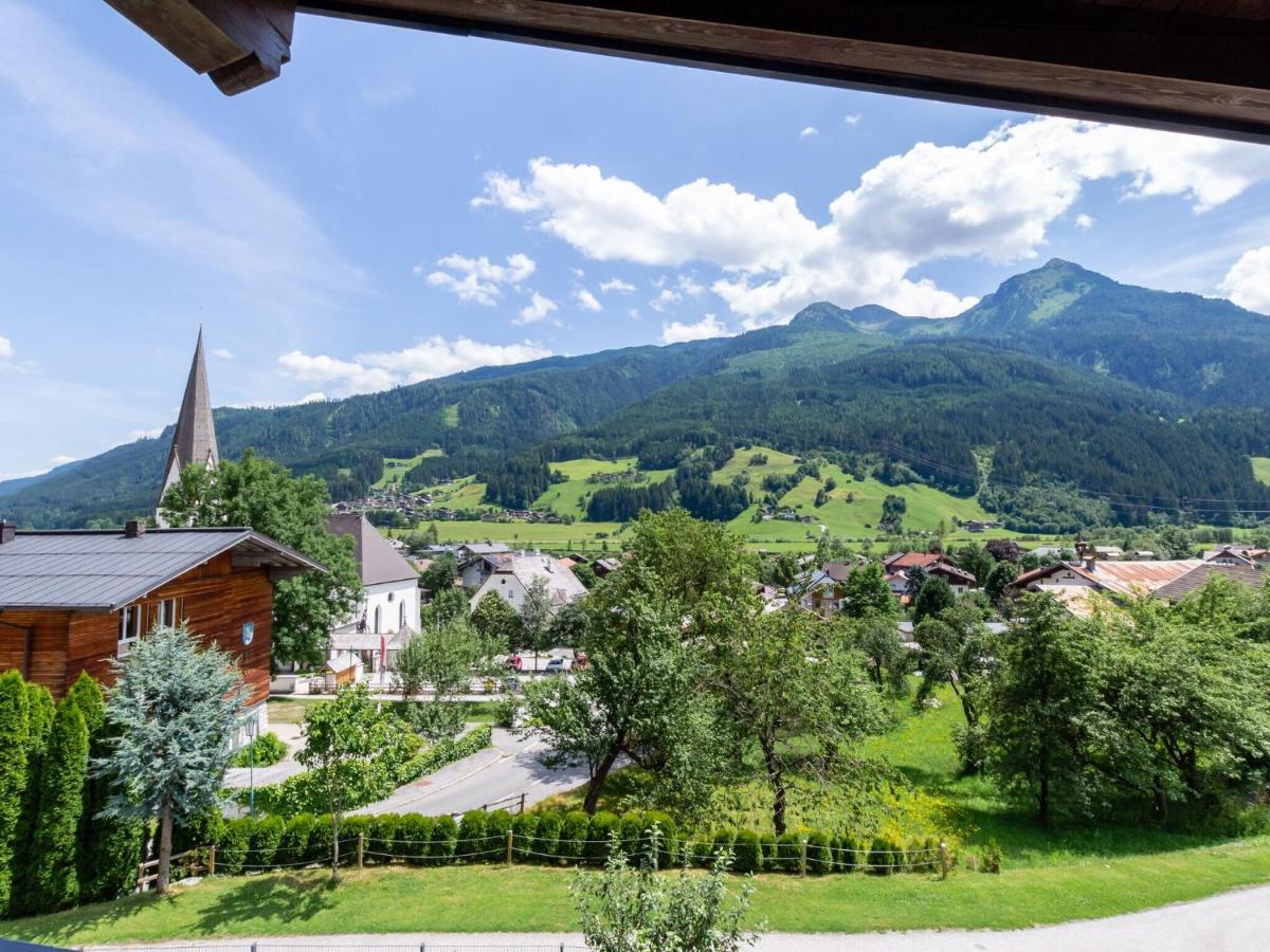 Beautiful Apartment In Salzburg With Balcony Bramberg am Wildkogel